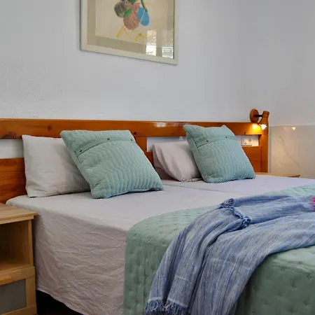 Отель Bungalow Montecarlo 35 And 45 First Row With Air Conditioning&wi-fi And Sound Insulation Пуэрто Рико